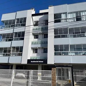 Apartamento Residencial Helena, Porto Belo